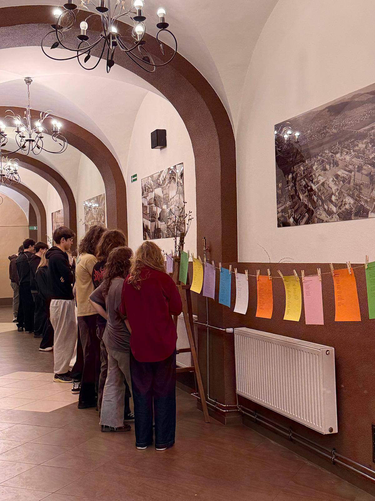 Zdjęcie Światowy Dzień Poezji 2026 (4)aa9d74c1-e648-4ab9-aa73-fb9a226802c5.jpg w galerii Światowy Dzień Poezji A. D. 2026